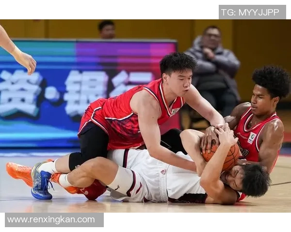 突发 CBA球员宣布离队 球迷难舍泪别告别时刻